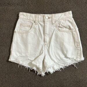 Cotton On High Rise Mom Women’s Cutoff Distressed White Denim Shorts 100% Cotton